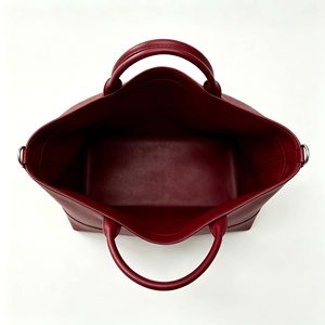 Factory Custom Genuine <strong>Leather</strong> Tote <strong>Bag</strong> for <strong>Women</strong> Minimalist Design Wholesale OEM ODM Soft <strong>Leather</strong> Handbag - Product Image 6