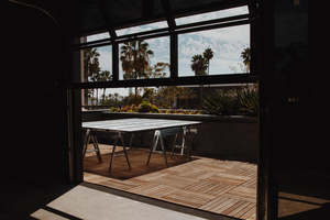 أبواب جراج زجاجية أوتوماتيكية مفتوحة بتصميم عصري بدون إطار - Product Image 4