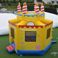 Promotion : Château gonflable commercial en PVC de qualité professionnelle, motif gâteau d'anniversaire, pour fêtes et événements