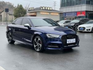 La <span class=keywords><strong>Limousine</strong></span> <span class=keywords><strong>Audi</strong></span> <span class=keywords><strong>S3</strong></span> 2.0T 2019, un véhicule essence professionnel, a un <span class=keywords><strong>prix</strong></span> d'exportation relativement bas. - Product Image 3