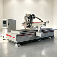 Routeur CNC ATC 1325 MEOKON avec broche 9KW, garantie 2 ans, haute qualité, vente mondiale pour la production de meubles en panneaux