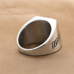 Bague carrée en pierre noire pour homme, style rétro géométrique en argent, bijoux punk, cadeau - Product Image 2