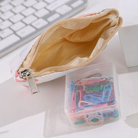 Vente en gros de petites pochettes à fermeture éclair, jolies pochettes matelassées en PU, mini sacs portables pour cosmétiques, sacs à rouge à lèvres pour femmes