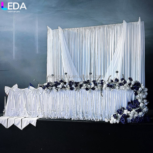 Decoración para Fiestas de Boda LEDA, Telón de Fondo Metálico Cuadrado Grande Blanco de Estilo Simple para Eventos - Product Image 1