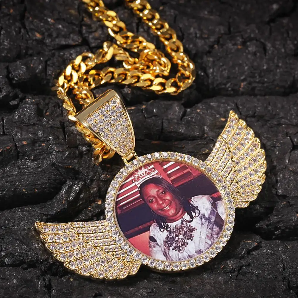 Necklace Pendant Men UWIN Hip Hop Custom Round Wings Photo Pendant CZ Necklace Personalized Women Men Gift Bling Gold Jewelry