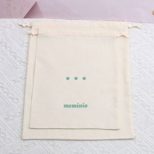 Sacs de shopping anti-poussière pour chaussures à double cordon avec logo personnalisé, en coton mousseline recyclé, pochette à cordon, tailles personnalisables et recyclables - Product Image 2