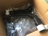 Piezas de Suspensión DD32-34-350, Brazo de Control Superior para Mazda