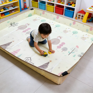 Échantillon gratuit Tapis de sol personnalisé avec logo OEM/ODM Tapis de jeu pliables en XPE <span class=keywords><strong>pour</strong></span> bébés et tout-petits Tapis de jeu en mousse - Product Image 1