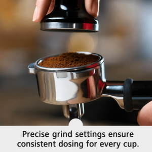 Machine à expresso semi-automatique 15 bars avec moulin à grains intégré, buse vapeur et corps en acier inoxydable - Product Image 6