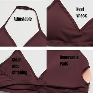 Ensemble deux pièces de <span class=keywords><strong>sport</strong></span> pour <span class=keywords><strong>femme</strong></span> avec soutien-gorge à bretelles réglables et logo personnalisé, et pantalon <span class=keywords><strong>capri</strong></span> large – Tenue de yoga et de gym - Product Image 4