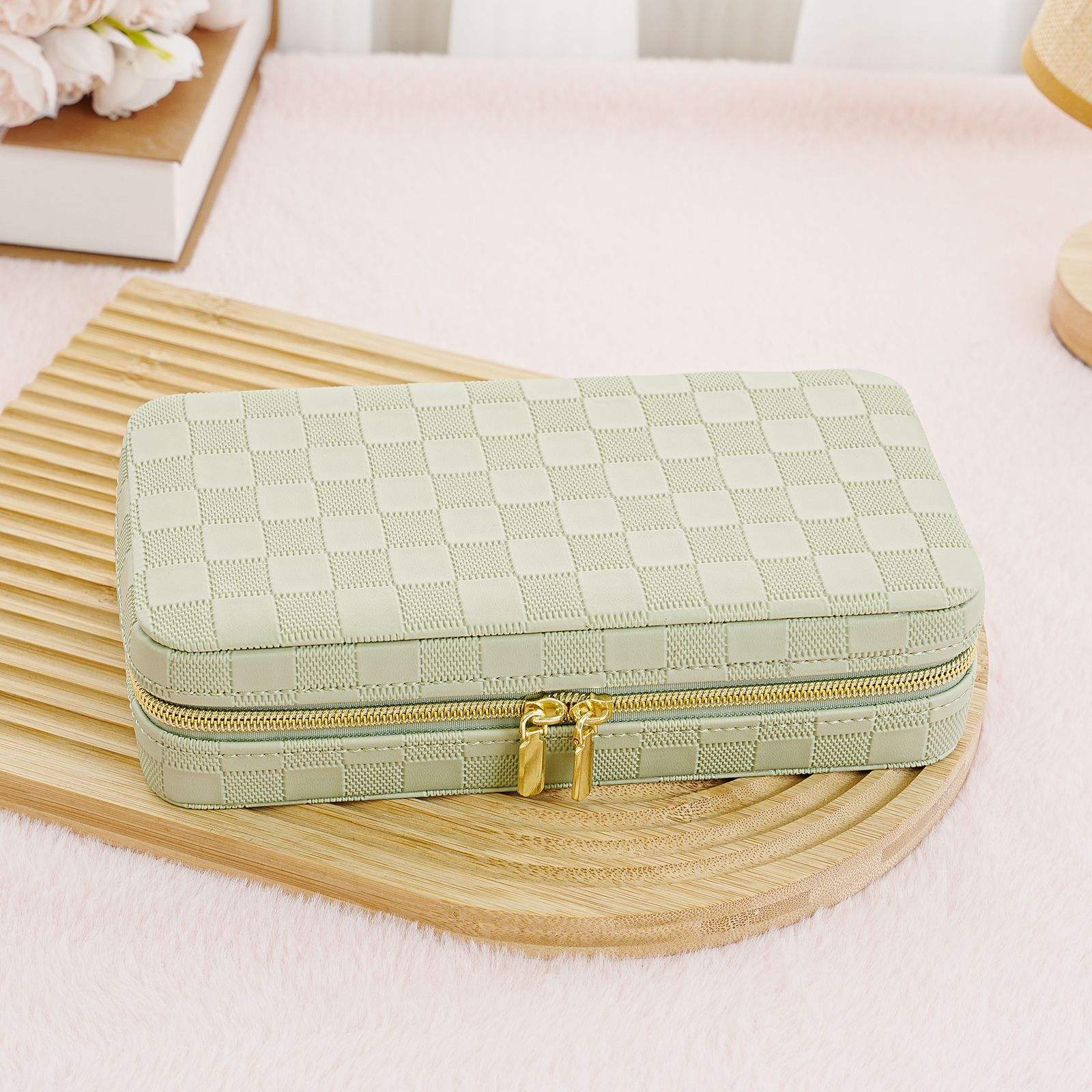 สีเขียว