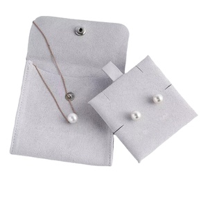 Pochette à bijoux en microfibre de luxe en gros avec insert et logo personnalisé - Product Image 4