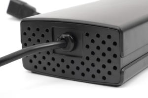 Caricabatterie Universale per Scooter Elettrico con Design Ignifugo, Ricarica Rapida QC3.0, Uscita 327W per <span class=keywords><strong>Ho</strong></span> (Caricabatterie per Lavasciuga Pavimenti) - Product Image 3