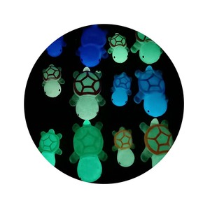 Piccola tartaruga 3D cabochon in resina a fondo piatto luminosa per custodia del telefono per decorazione di decorazioni per la casa - Product Image 3