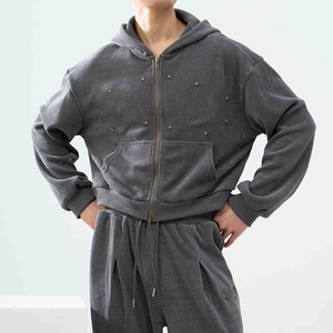 Veste zippée en velours côtelé à col, coupe oversize et courte, décorée de rivets étoile, style streetwear, vente en gros - Product Image 2