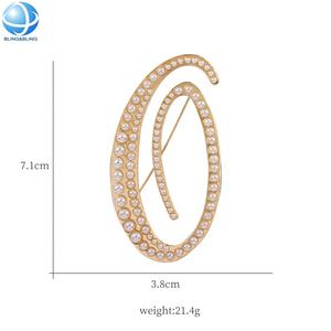 Popular 26 letras en inglés perla cristal Metal solapa Pin joyería broches para Mujeres Hombres <span class=keywords><strong>bolsos</strong></span> ropa sombreros accesorios de decoración - Product Image 6
