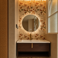 Rak Dinding Kamar Mandi dengan Wastafel Keramik Terintegrasi, Kabinet Kayu Walnut Gelap, dan Cermin LED untuk Hotel