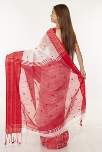 Classic Silk <b>Saree</b> with Ornate <b>Golden</b> Embroidery Premium Traditional Ethnic Clothing for Wedding Functions Religious Festivals - Product Image 3