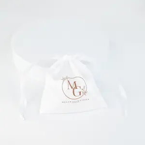 Satin Jewelry Pouch Custom Logo Drawstring Gift Bags Virgem Cabelo Candy Maquiagem Eyelash Perfume Embalagem Bag