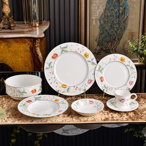 Wholesale <b>Floral</b> Elegant Ceramic Tableware Rice Bowl Coffee Cup Dinner Plate Soup Plate Banquet Set For Dinner - Product Image 4