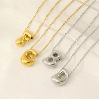 Collar Clásico de Acero Inoxidable con Colgante de Letra Burbuja Inglesa de 26 Letras en Oro de 18k