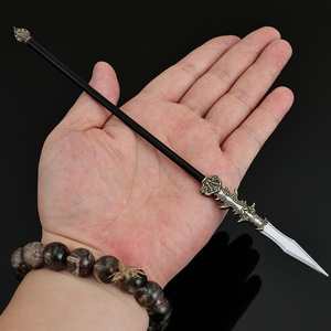 โมเดลอาวุธเย็นราชวงศ์หมิง Chang <span class=keywords><strong>yuchun</strong></span> ยาวสำหรับปืนยาวสัน22ซม. ของเล่นงานฝีมือโลหะเต็มรูปแบบพร้อมเทคนิคเกราะแกะสลัก - Product Image 5