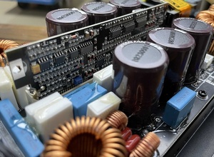 Módulo amplificador activo de alta potencia D2000 2*2000W 21 "Caja de <span class=keywords><strong>subwoofer</strong></span> Placa amplificadora DSP alimentada por Alemania ALLDSP - Product Image 6