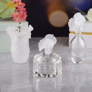 Jolie bouteille de parfum ronde, rechargeable, vente en gros, ensemble cadeau de dubaï, emballage plaqué or, verre surdoré vide - Product Image 5