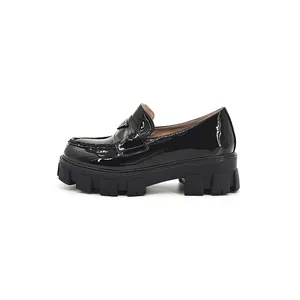 Quality Stylish Shiny Black Pu Leather Platform Shoes Comfort Slip On Flat Loafer Lug Sole Women Ladies Flat Shoes