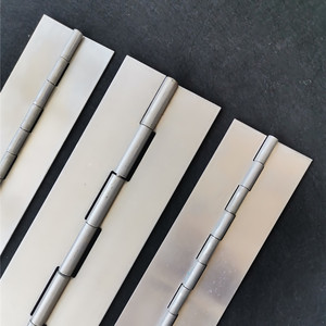<span class=keywords><strong>Cerniere</strong></span> lunghe <span class=keywords><strong>in</strong></span> lega di <span class=keywords><strong>alluminio</strong></span> <span class=keywords><strong>per</strong></span> porta e finestra armadio Hardware <span class=keywords><strong>in</strong></span> <span class=keywords><strong>alluminio</strong></span> continuo pianoforte <span class=keywords><strong>cerniere</strong></span> - Product Image 6