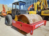 Compacteur routier lourd d'occasion à tambour vibrant simple DYNAPAC CA301D pour la construction d'autoroutes en asphalte