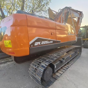 รถขุดดิน Doosan DX225LCA มือสอง มีสินค้าในสต็อก ของแท้จากเกาหลี ขนาด 22 ตัน ระบบไฮดรอลิก แบบตีนตะขาบ สำหรับงานก่อสร้างและงานวิศวกรรมเทศบาล - Product Image 4