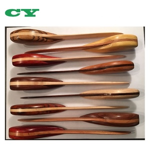 <span class=keywords><strong>Ouvre</strong></span>-lettre en bois sculpté fait à la main - Product Image 4