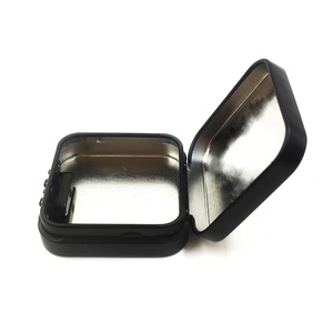 Boîte à cigarettes miniature carrée personnalisée avec un design résistant aux enfants pour un emballage plus sûr, étui en métal pratique pour les voyages - Product Image 3
