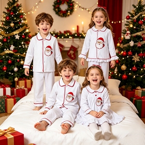 <span class=keywords><strong>Pigiama</strong></span> coordinato natalizio RTS <span class=keywords><strong>con</strong></span> applicazione Babbo Natale, bianco tinta unita, <span class=keywords><strong>con</strong></span> <span class=keywords><strong>bottoni</strong></span> e colletto a Peter Pan, set <span class=keywords><strong>pigiama</strong></span> per neonata, camicia da notte 2026 - Product Image 1