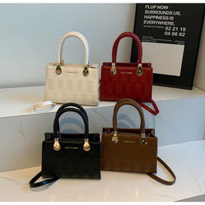 Bolsos de estilo francés minimalista a la moda, bolsos de hombro, bandolera de cuero PU para mujer y Mujer - Product Image 6