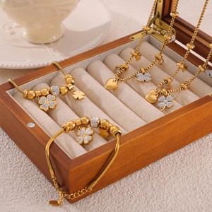 Ensemble de bijoux de luxe pour mariée, <span class=keywords><strong>collier</strong></span> <span class=keywords><strong>et</strong></span> <span class=keywords><strong>bracelet</strong></span> classiques en acier inoxydable avec zircon - Product Image 3