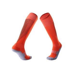 <span class=keywords><strong>Chaussette</strong></span> de football thermique chaude chaussettes de football longues pour hommes épaissie équipage personnalisé antidérapant sport homme garçon chaussettes prix de gros d'usine - Product Image 6