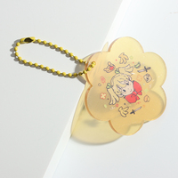 Porte-clés en acrylique transparent personnalisé en forme de fleur Vigreat, avec impression de fille mignonne en époxy, breloque de sac avec chaîne de perles jaunes