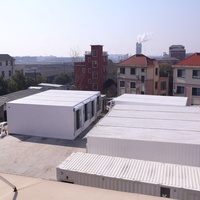 Centre de données en conteneur de 20 pieds testé en usine avec racks de serveurs de centre de données, refroidissement CA N+1 pour l'informatique de pointe