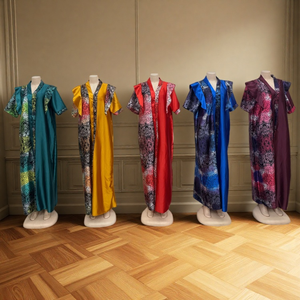 Nuovi Caftani Stampati Oversize all'Ingrosso, Abito Musulmano da <span class=keywords><strong>Donna</strong></span> con Scollo a V e Maniche Corte - Product Image 3