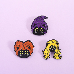 Épinglette en émail doux de haute qualité, mignonne et amusante, <span class=keywords><strong>avec</strong></span> des personnages de films de dessins animés, sorcière, chat noir teinté, en métal - Product Image 1