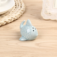Pot à épices en céramique en forme de poisson, personnalisable, de haute qualité, mignon, pour cadeaux, commerce transfrontalier, mariage, fête