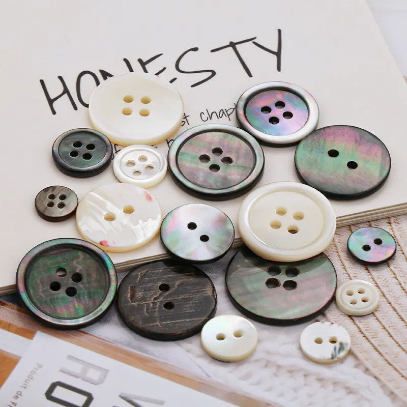 Cheapest Factory Price polished grey white sea shell buttons for clothes