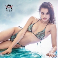 Logo Kustom Produsen OEM XS Bikini High Cut Swimwear Cepat Kering Ukuran Besar Fitur Set Bra Wanita Berkilau Kain Bermotif