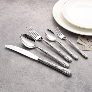 Cuchillo, Tenedor y Cuchara Originales de Acero Inoxidable 18/10, Diseño Contemporáneo, Regalo Empresarial, Hotel, Restaurante Occidental, Alta Gama - Product Image 4