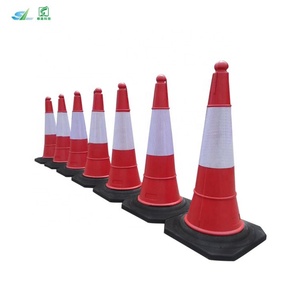 Cônes de signalisation routière prismatiques réfléchissants HDPE rouges durables de 30 pouces pour autoroutes urbaines - Product Image 6