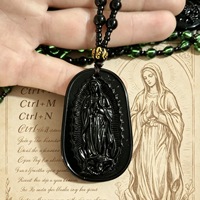 Collier pendentif imitation obsidienne Saint Benoît catholique pour hommes et femmes, amulette de prière et d'exorcisme en résine acrylique style punk