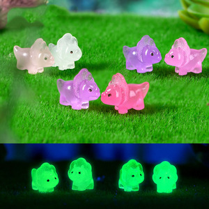 Offre Spéciale : Mini Dinosaures en Résine Lumineux – Petites Figurines Artisanales pour Jardin, Maison de Poupées et Décoration d'Aquarium - Product Image 4