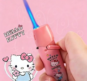 ไฟแช็คกูโรมิ เฮลโลคิตตี้ ลายการ์ตูน สีฟ้าไล่เฉด  แบบโลหะ  กันลม  เติม<span class=keywords><strong>แก๊ส</strong></span>บิวเทนได้  เหมาะสำหรับเป็นของขวัญ  รับผลิตแบบ OEM ขายส่ง - Product Image 3